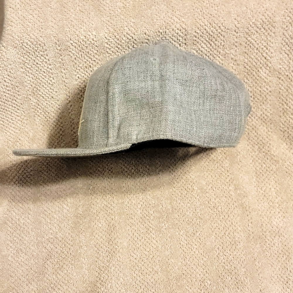 H&M Hat - Picture 2 of 2